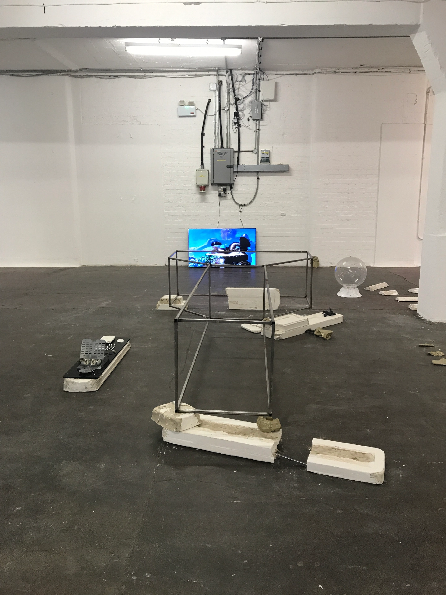 Reconfigured Fedora Plaster, glazed ceramic, found objects, 25mm steel square-tube, clay, 3D printed SLS plastic. Video: Yeah, about utopia ...